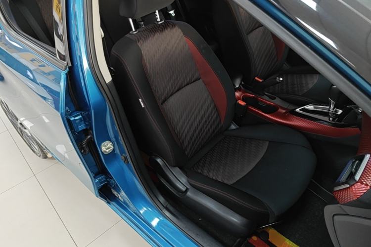 Used Nissan Lannia 2016 1.6L CVT Smart Cool Edition Right Front Seat