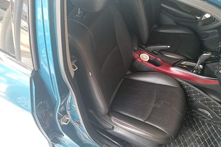 Used Nissan Lannia 2016 1.6L CVT Cool Edition Right Front Seat
