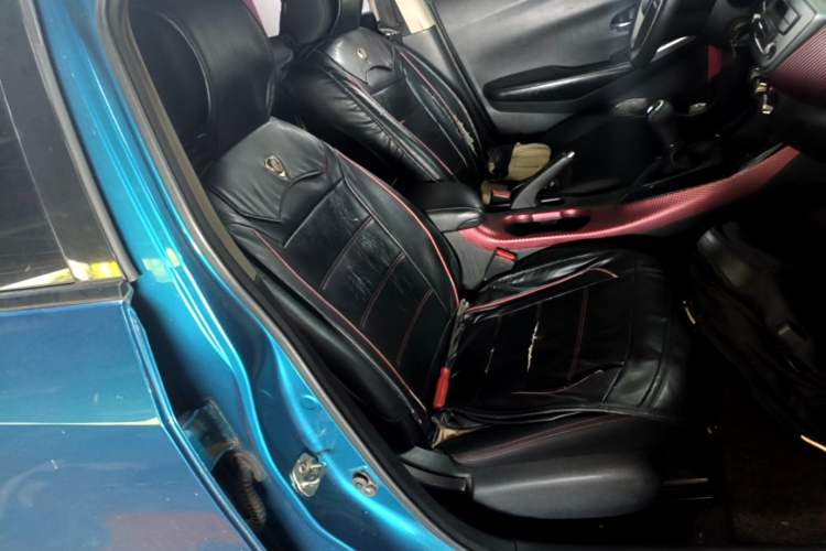 Used Nissan Lannia 2016 1.6L Manual Cool Edition Right Front Seat