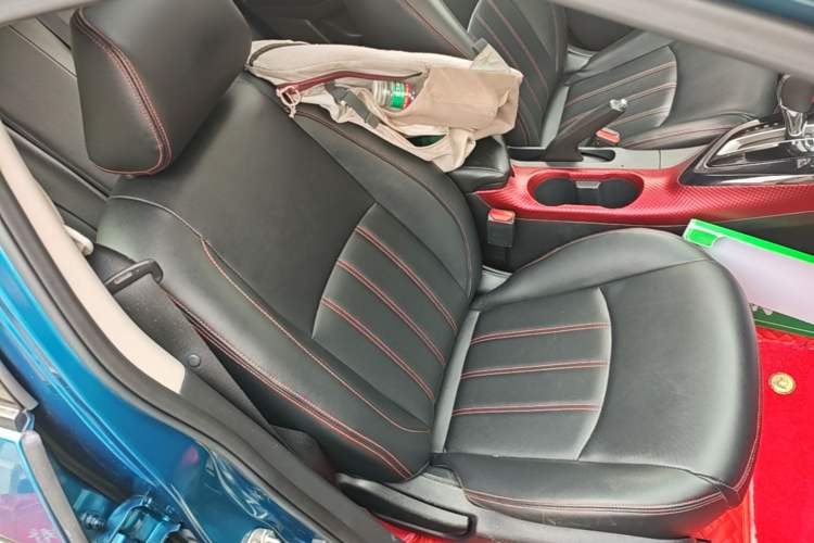 Used Nissan Lannia 2016 1.6L CVT Smart Cool Edition Right Front Seat