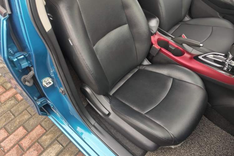 Used Nissan Lannia 2016 1.6L CVT Smart Cool Edition Right Front Seat