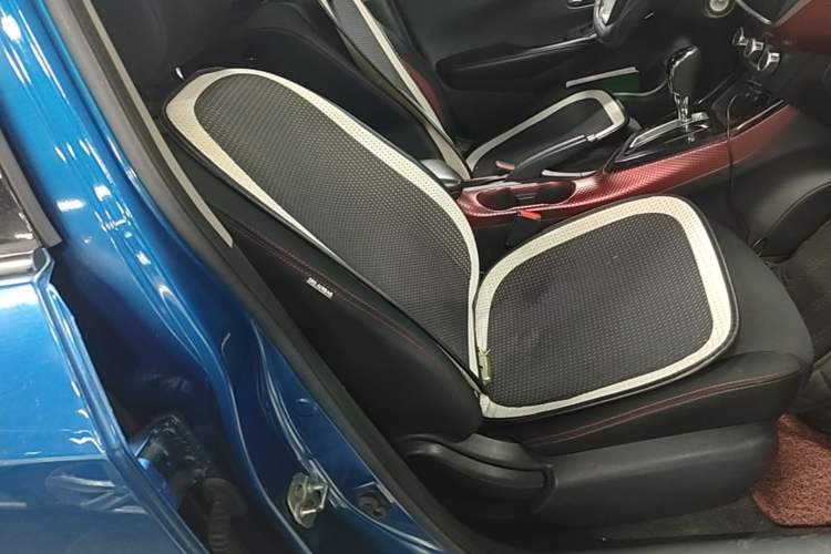 Used Nissan Lannia 2016 1.6L CVT Cool Edition Right Front Seat