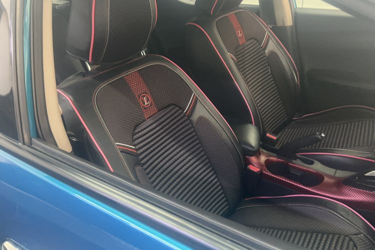 Used Nissan Lannia 2016 1.6L CVT Cool Edition Right Front Seat