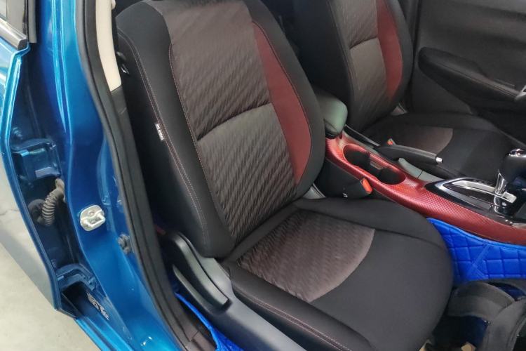 Used Nissan Lannia 2016 1.6L CVT Smart Cool Edition Right Front Seat