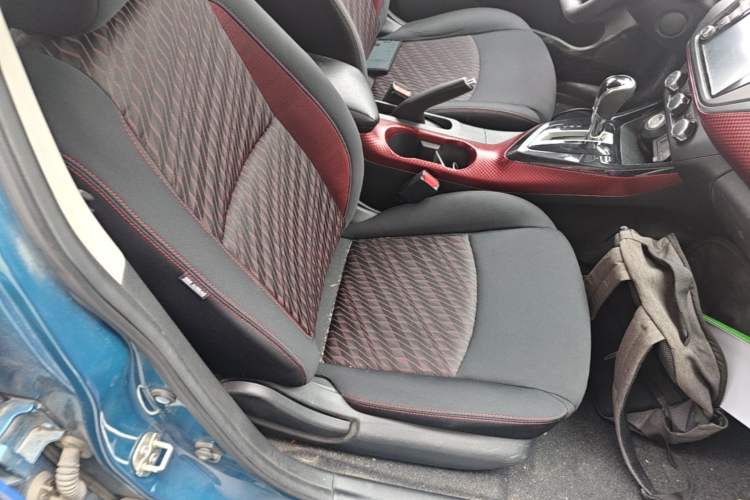 Used Nissan Lannia 2016 1.6L CVT Smart Cool Edition Right Front Seat