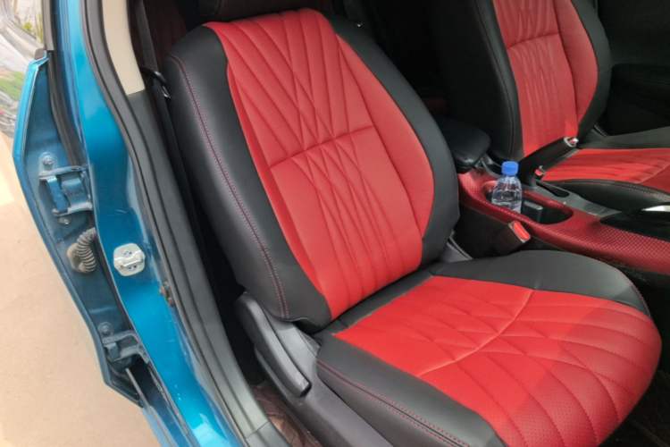 Used Nissan Lannia 2016 1.6L CVT Cool Edition Right Front Seat