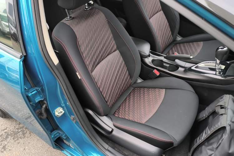 Used Nissan Lannia 2016 1.6L CVT Smart Cool Edition Right Front Seat