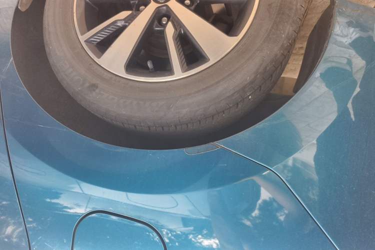 Used Nissan Lannia 2016 1.6L Manual Cool Edition Right Front Wheel Hub
