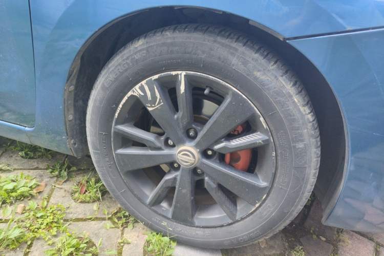 Used Nissan Lannia 2016 1.6L CVT Cool Edition Right Front Wheel Hub