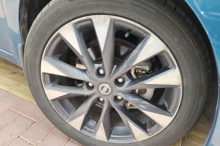 Used Nissan Lannia 2016 1.6L CVT Smart Cool Edition Right Front Wheel Hub