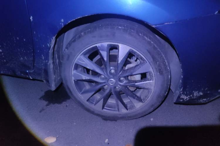 Used Nissan Lannia 2016 1.6L CVT Smart Cool Edition Right Front Wheel Hub
