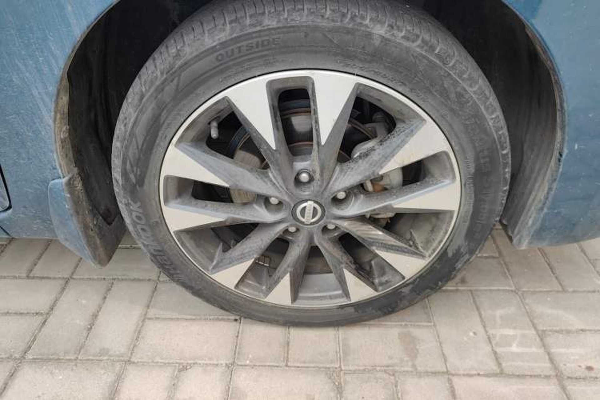 Used Nissan Lannia 2016 1.6L CVT Smart Cool Edition Right Front Wheel Hub