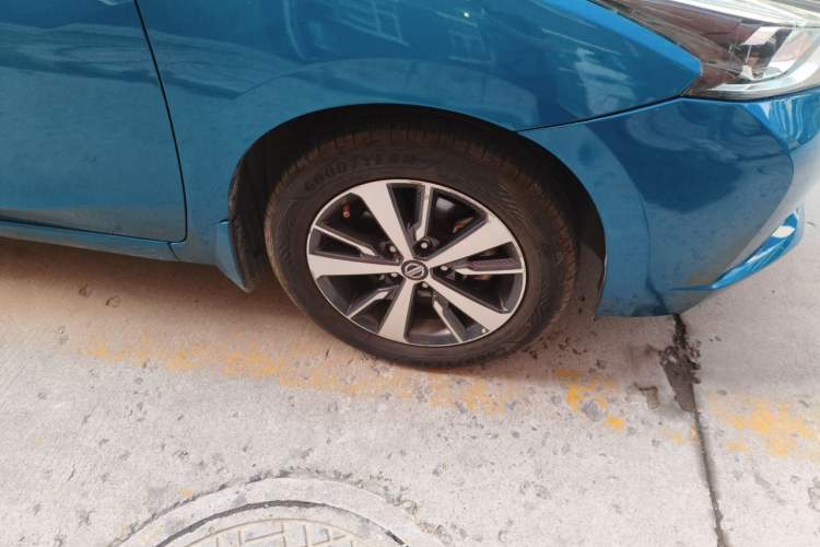 Used Nissan Lannia 2016 1.6L CVT Cool Edition Right Front Wheel Hub