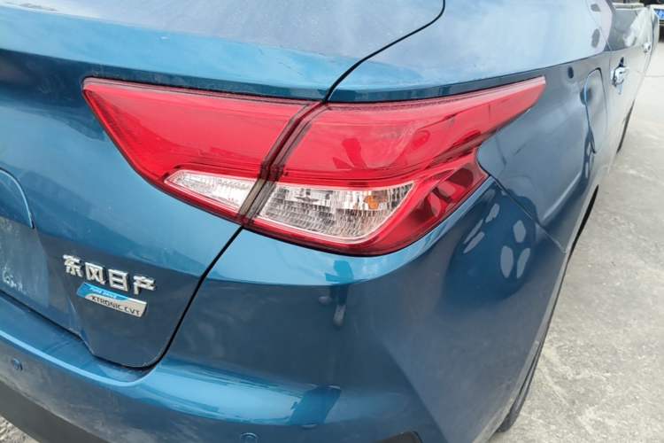 Used Nissan Lannia 2016 1.6L CVT Smart Cool Edition Right Rear Taillight
