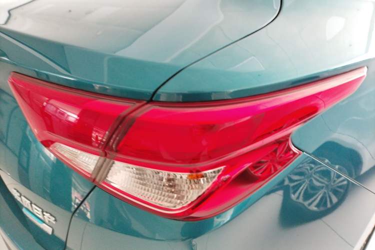 Used Nissan Lannia 2016 1.6L CVT Smart Cool Edition Right Rear Taillight