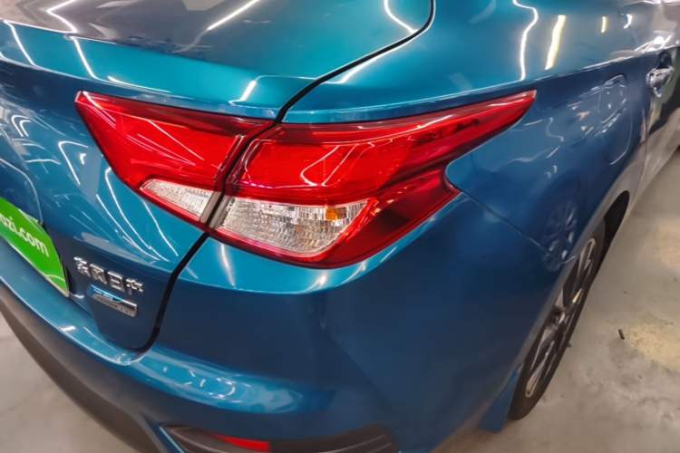 Used Nissan Lannia 2016 1.6L CVT Smart Cool Edition Right Rear Taillight