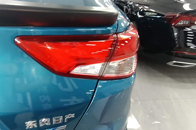 Used Nissan Lannia 2016 1.6L CVT Smart Cool Edition Right Rear Taillight