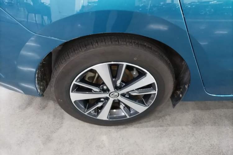 Used Nissan Lannia 2016 1.6L CVT Cool Edition Right Rear Wheel Hub