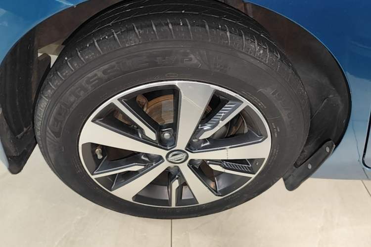 Used Nissan Lannia 2016 1.6L CVT Cool Edition Right Rear Wheel Hub