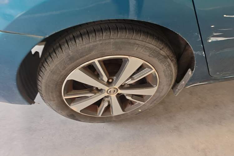 Used Nissan Lannia 2016 1.6L CVT Cool Edition Right Rear Wheel Hub