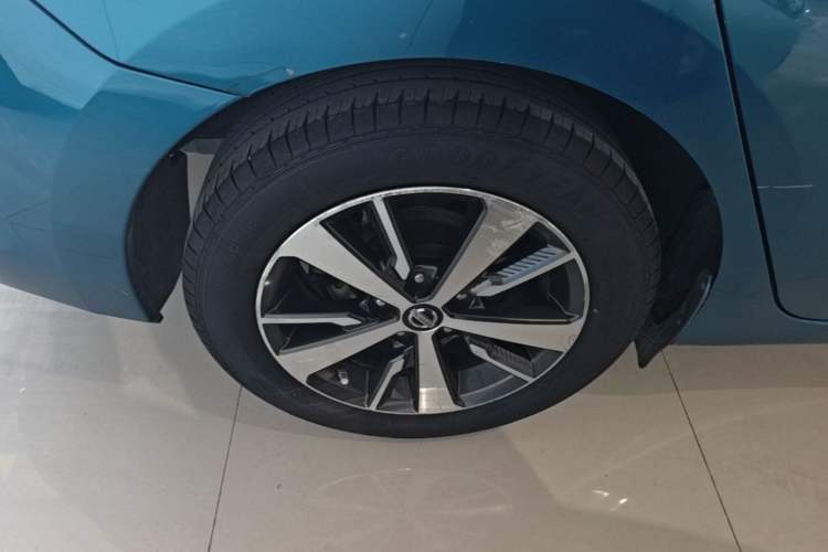 Used Nissan Lannia 2016 1.6L CVT Cool Edition Right Rear Wheel Hub