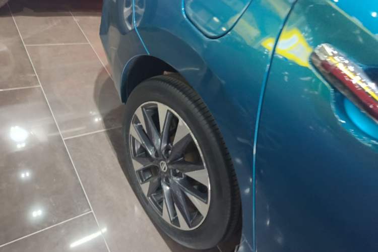 Used Nissan Lannia 2016 1.6L CVT Smart Cool Edition Right Rear Wheel Hub