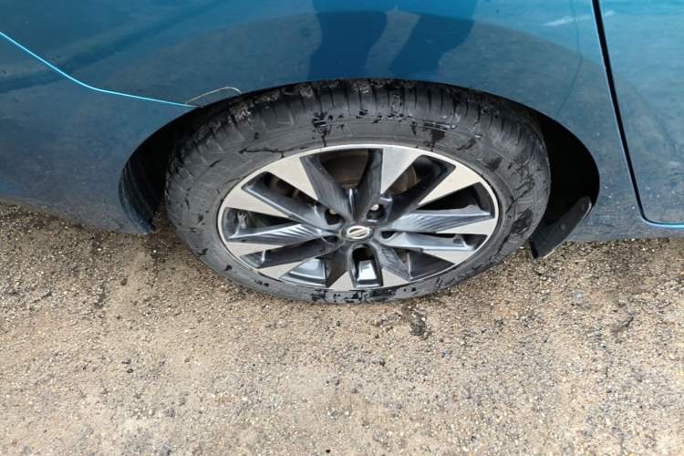 Used Nissan Lannia 2016 1.6L CVT Smart Cool Edition Right Rear Wheel Hub