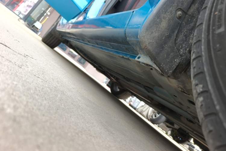 Used Nissan Lannia 2016 1.6L CVT Smart Cool Edition Right Side Sill