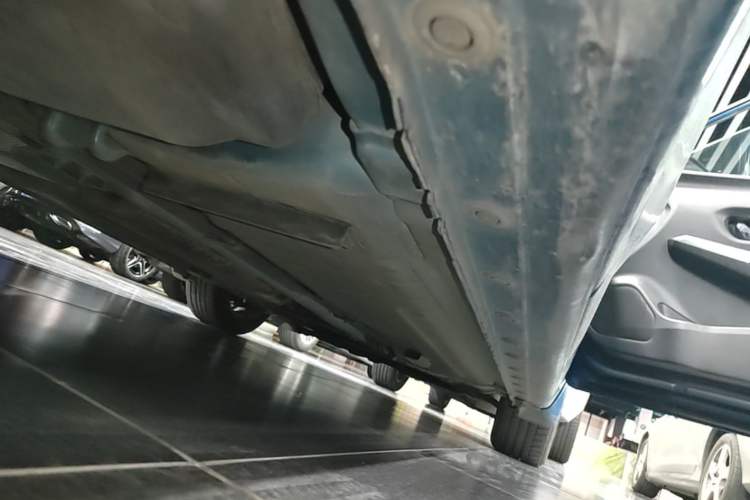 Used Nissan Lannia 2016 1.6L CVT Cool Edition Right Side Sill