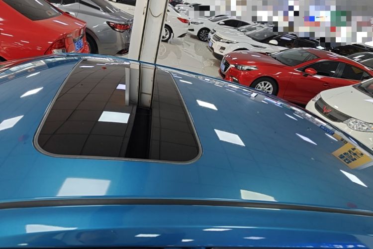 Used Nissan Lannia 2016 1.6L CVT Smart Cool Edition Roof