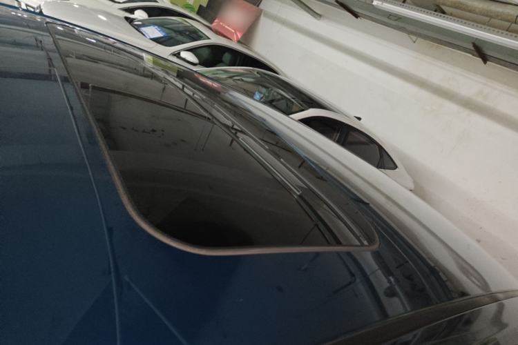 Used Nissan Lannia 2016 1.6L CVT Cool Edition Roof