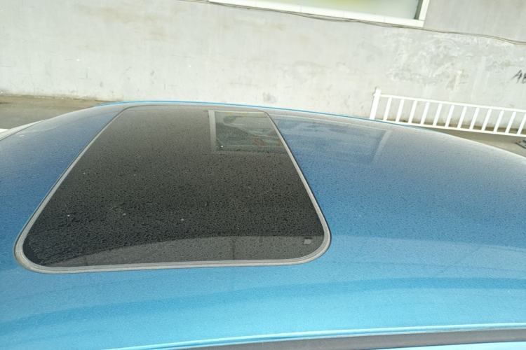 Used Nissan Lannia 2016 1.6L CVT Smart Cool Edition Roof