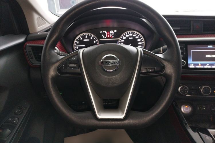 Used Nissan Lannia 2016 1.6L CVT Smart Cool Edition Steering Wheel