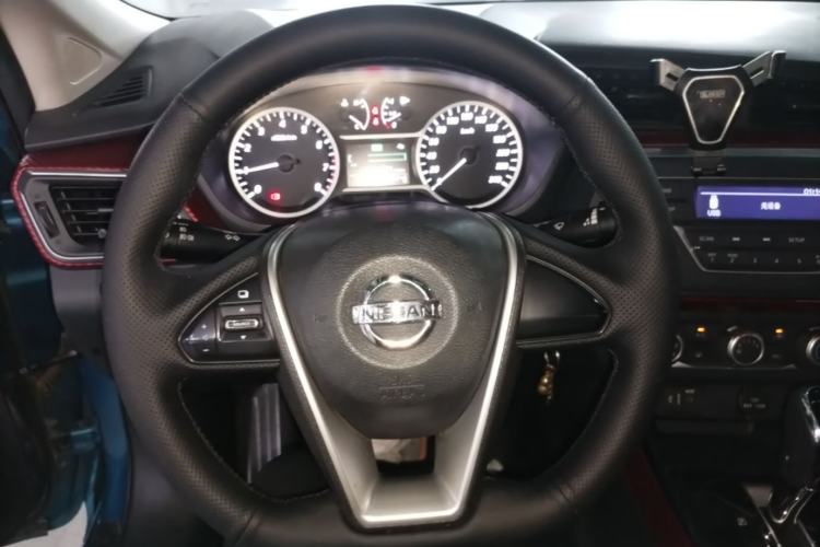 Used Nissan Lannia 2016 1.6L CVT Cool Edition Steering Wheel