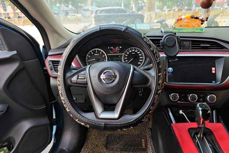 Used Nissan Lannia 2016 1.6L CVT Cool Edition Steering Wheel