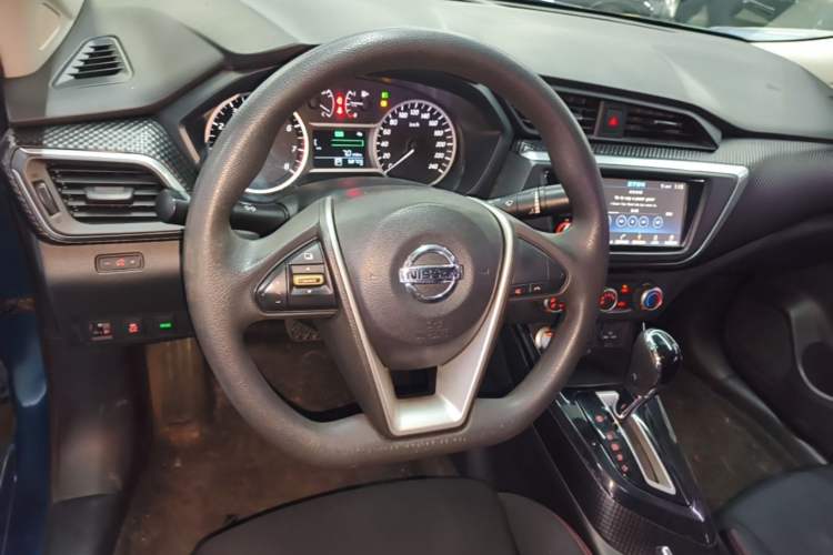 Used Nissan Lannia 2016 1.6L CVT Smart Cool Edition Steering Wheel