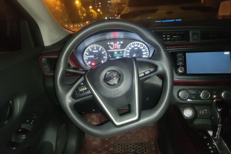 Used Nissan Lannia 2016 1.6L CVT Smart Cool Edition Steering Wheel