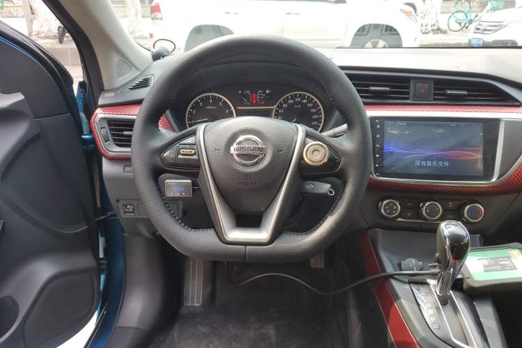 Used Nissan Lannia 2016 1.6L CVT Cool Edition Steering Wheel
