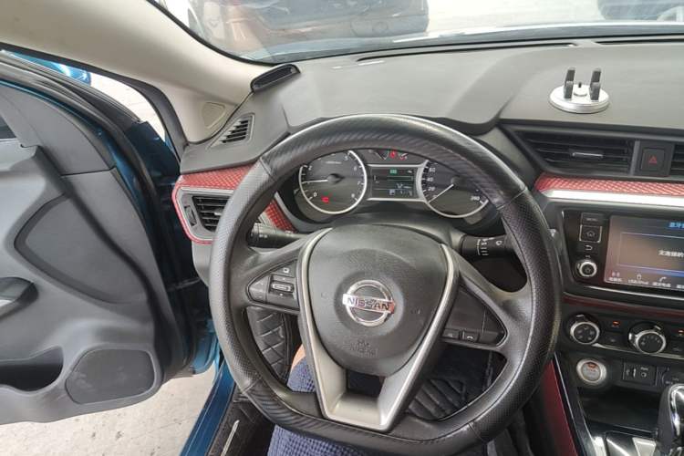 Used Nissan Lannia 2016 1.6L CVT Smart Cool Edition Steering Wheel