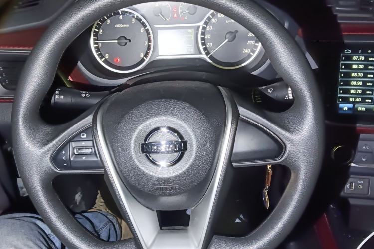 Used Nissan Lannia 2016 1.6L CVT Cool Edition Steering Wheel
