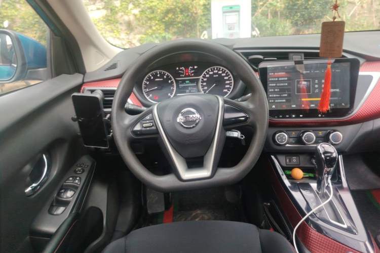 Used Nissan Lannia 2016 1.6L CVT Smart Cool Edition Steering Wheel