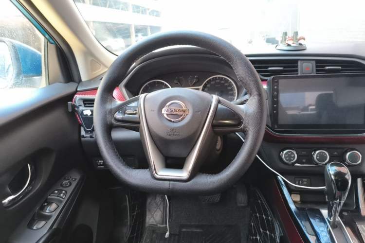 Used Nissan Lannia 2016 1.6L CVT Cool Edition Steering Wheel