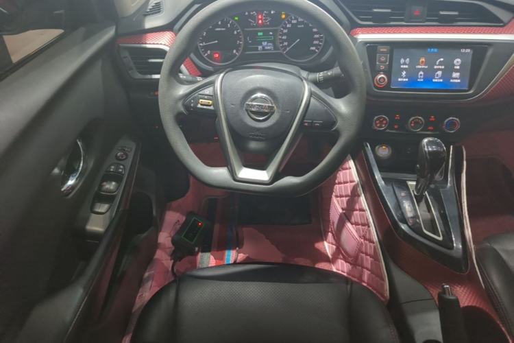Used Nissan Lannia 2016 1.6L CVT Smart Cool Edition Steering Wheel