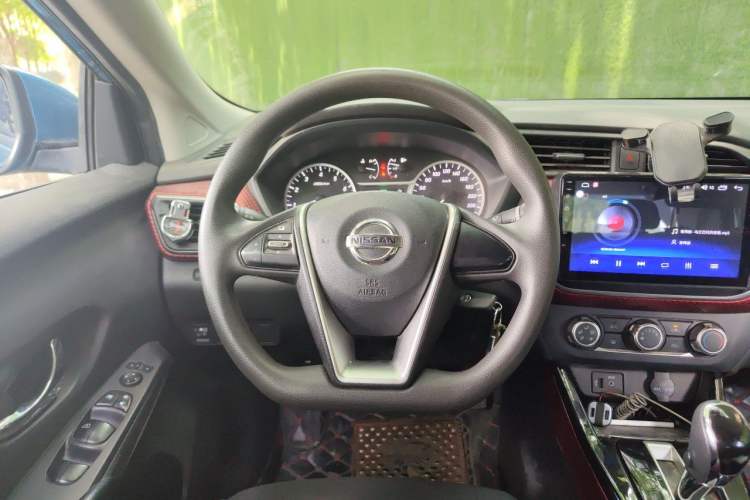 Used Nissan Lannia 2016 1.6L CVT Cool Edition Steering Wheel