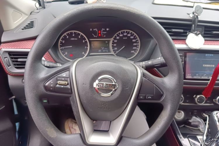 Used Nissan Lannia 2016 1.6L CVT Smart Cool Edition Steering Wheel