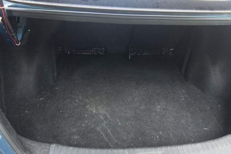 Used Nissan Lannia 2016 1.6L CVT Smart Cool Edition Trunk