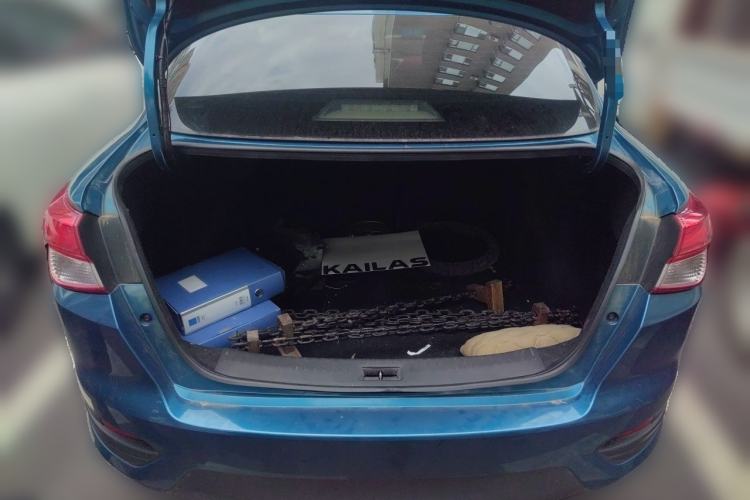 Used Nissan Lannia 2016 1.6L Manual Cool Edition Trunk