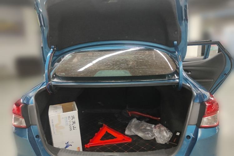 Used Nissan Lannia 2016 1.6L CVT Smart Cool Edition Trunk