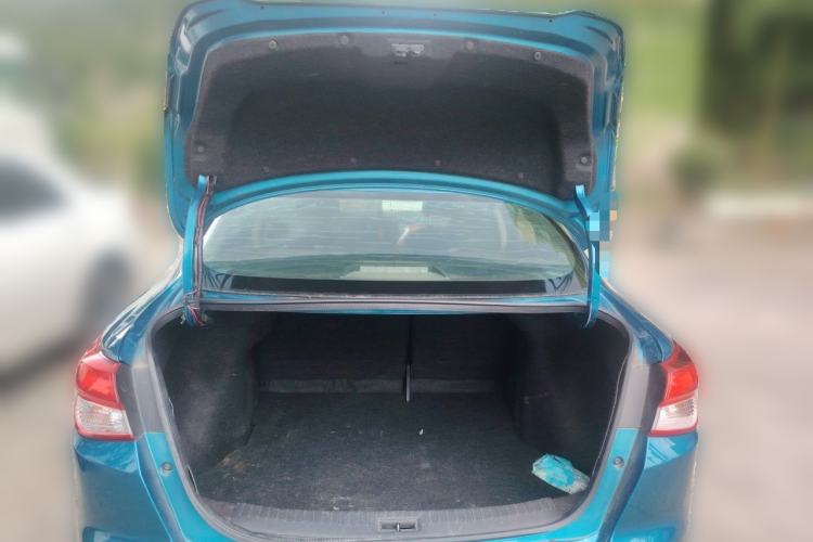 Used Nissan Lannia 2016 1.6L CVT Smart Cool Edition Trunk