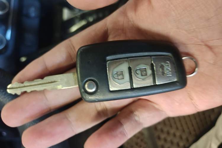 Used Nissan Lannia 2016 1.6L CVT Cool Edition Vehicle Key